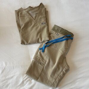 FIGS Women’s Khaki Scrub Set with Blue Accents